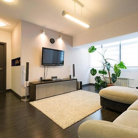 Nadezhda Apartments On Nauryzbai Batyr 37 Near The Arbat Алматы Экстерьер фото