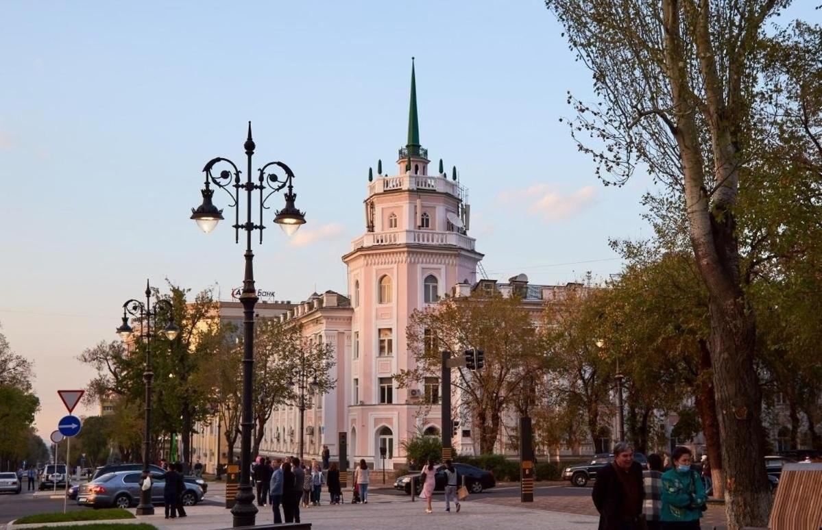 Nadezhda Apartments On Nauryzbai Batyr 37 Near The Arbat Алматы Экстерьер фото
